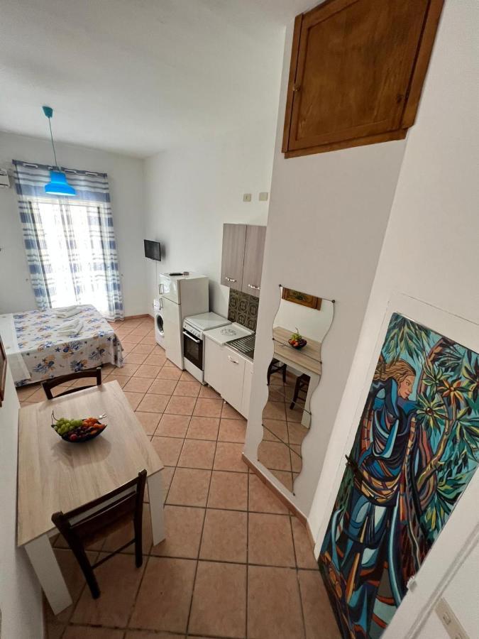 Artista studio Cefalù Esterno foto