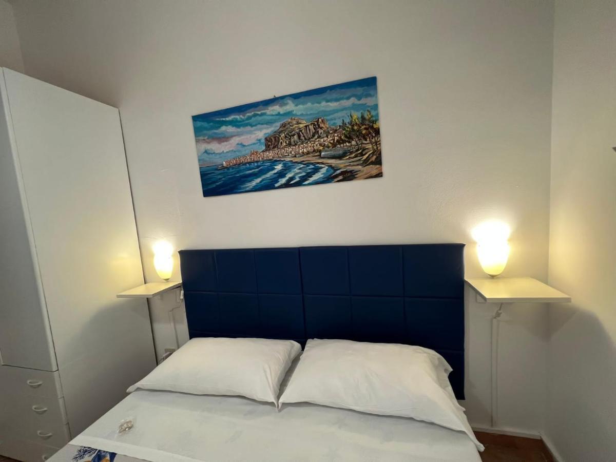 Artista studio Cefalù Esterno foto